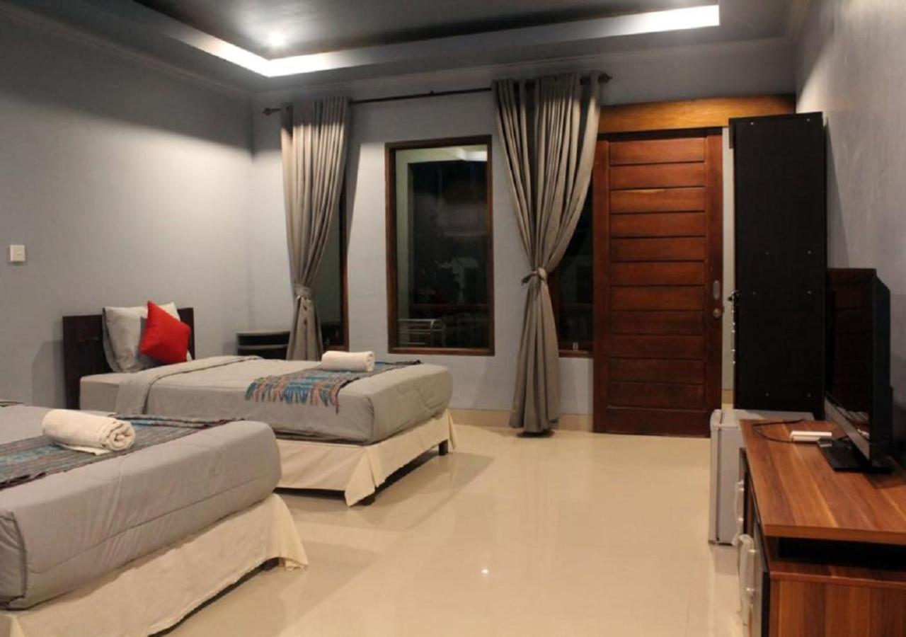 Ridho Malik Hotel Bumbang Exterior photo